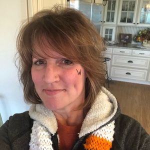 Meet your Posher, Polly